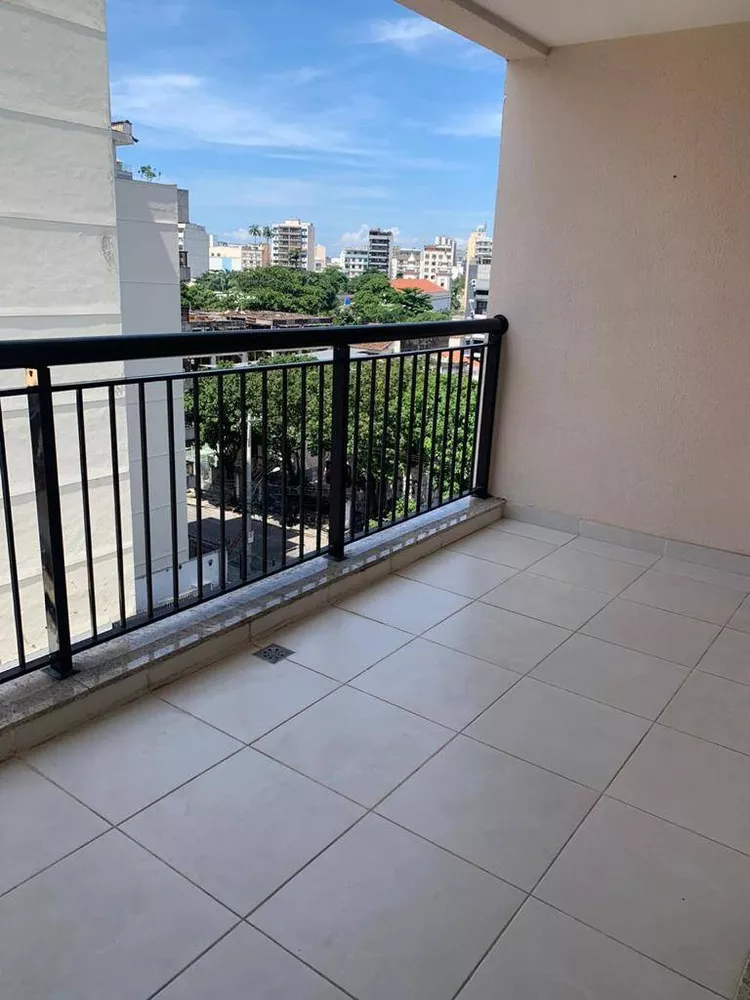 Cobertura à venda com 3 quartos, 260m² - Foto 2