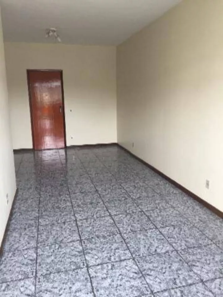 Apartamento à venda com 3 quartos, 127m² - Foto 3