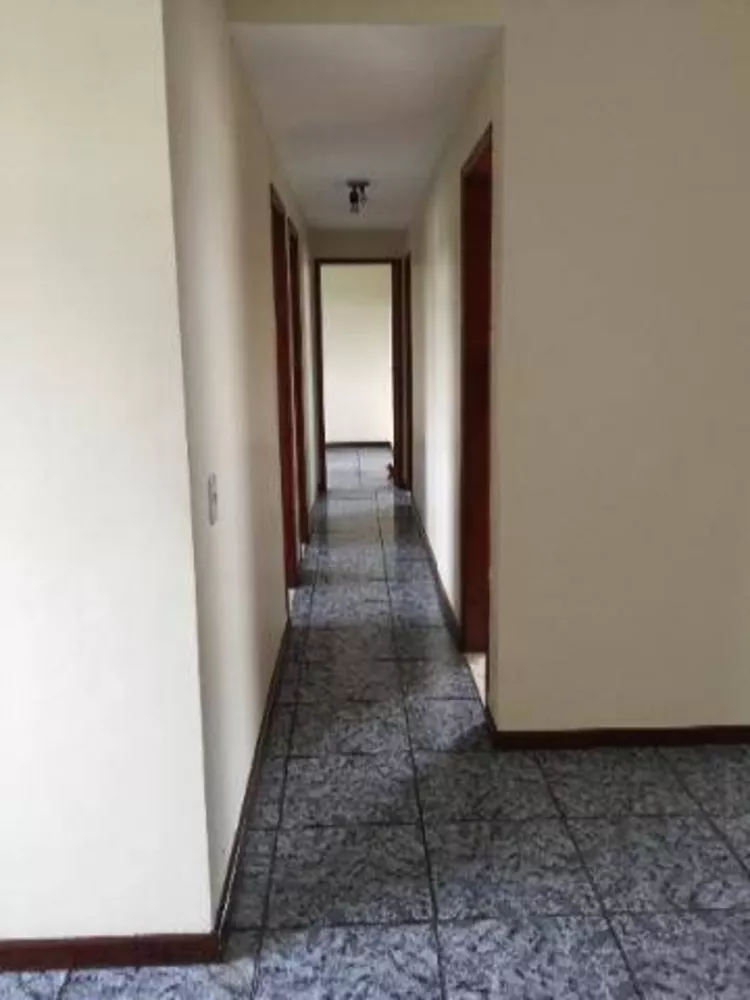 Apartamento à venda com 3 quartos, 127m² - Foto 4