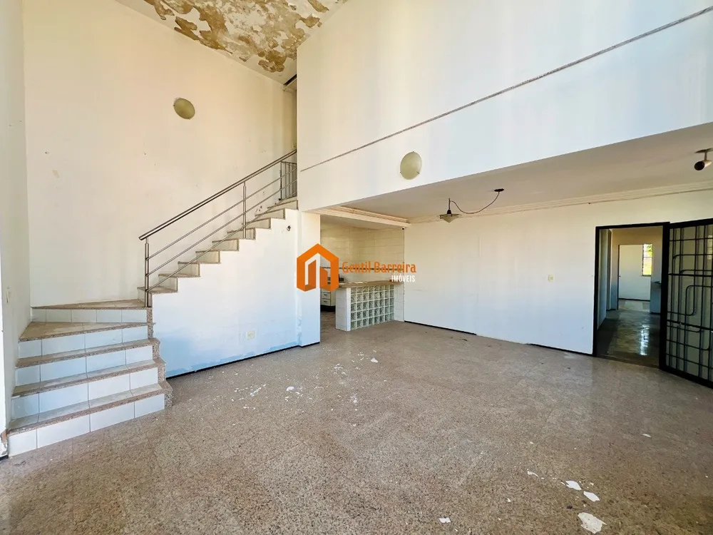 Casa, 8 quartos, 641 m² - Foto 3