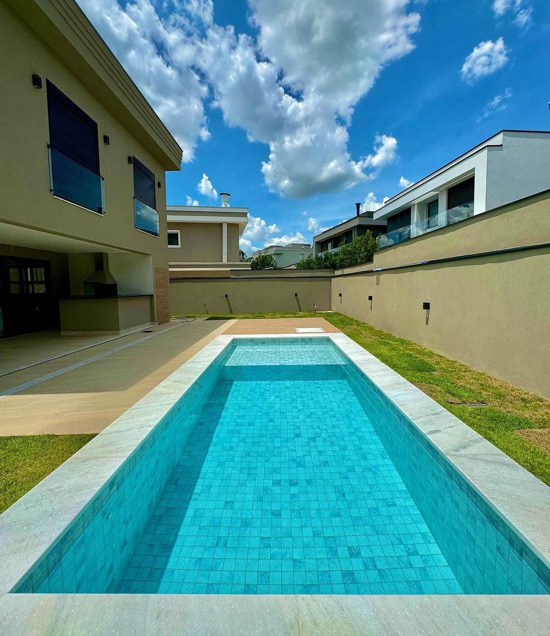 Casa de Condomínio à venda com 4 quartos, 365m² - Foto 17