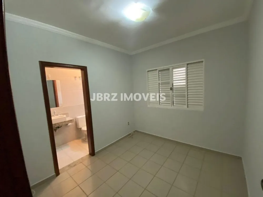 Casa, 6 quartos, 290 m² - Foto 9