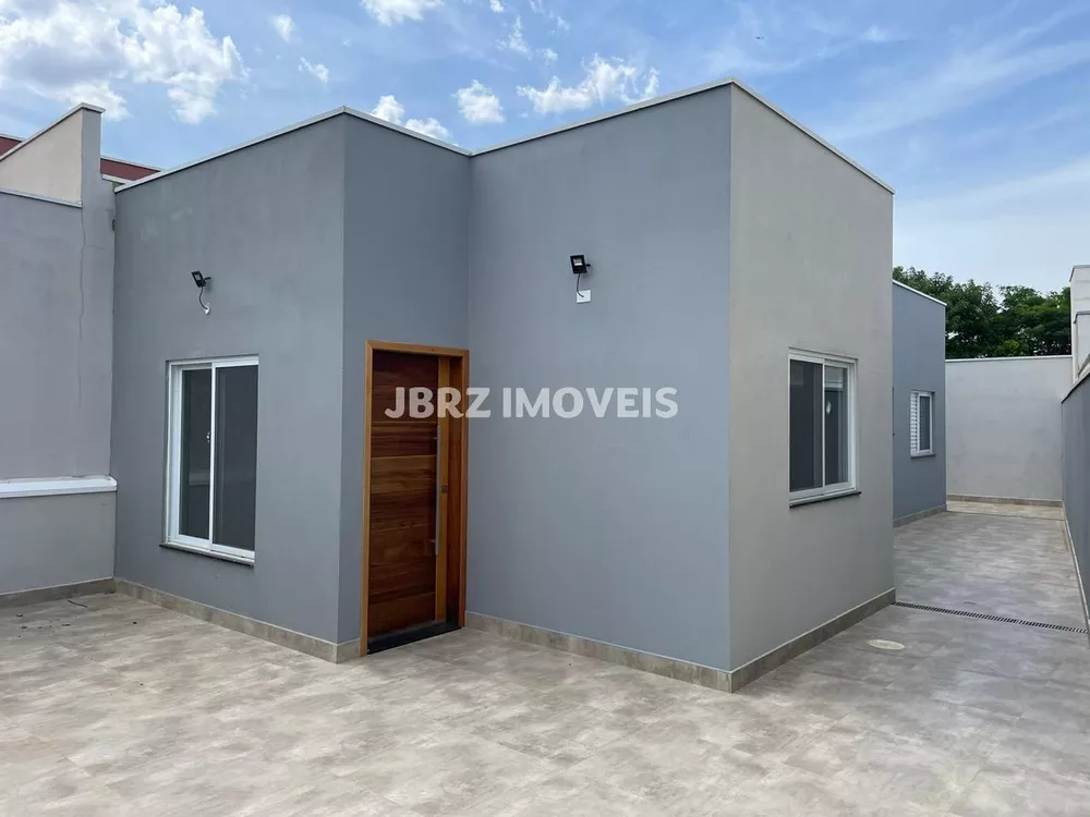 Casa à venda com 2 quartos, 150m² - Foto 1