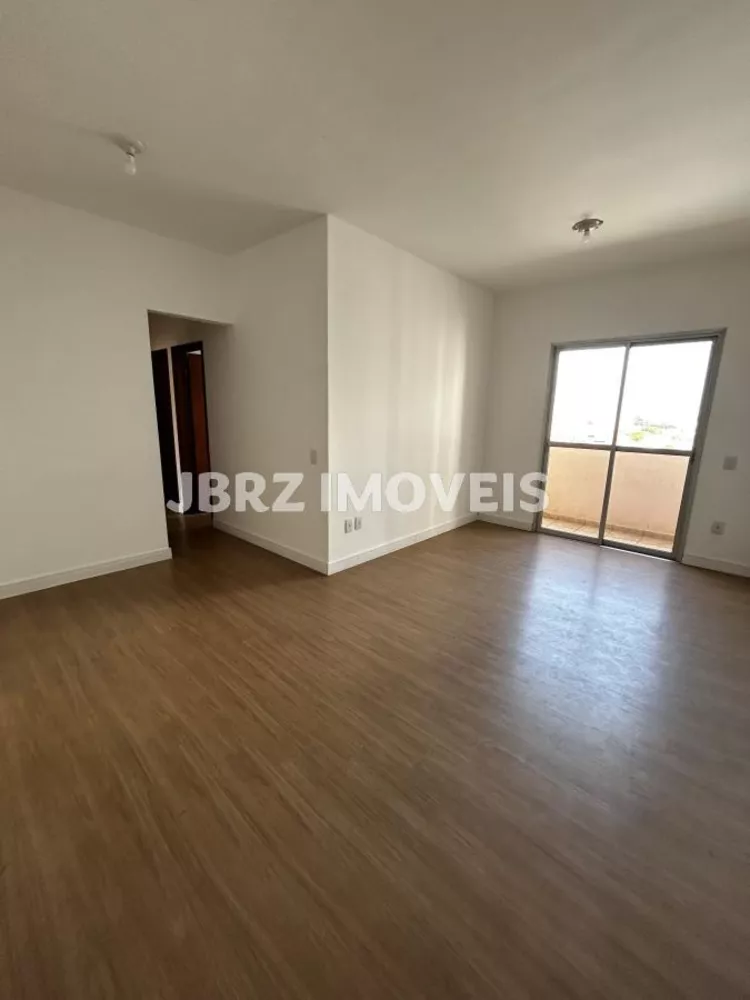 Apartamento à venda com 2 quartos, 84m² - Foto 1