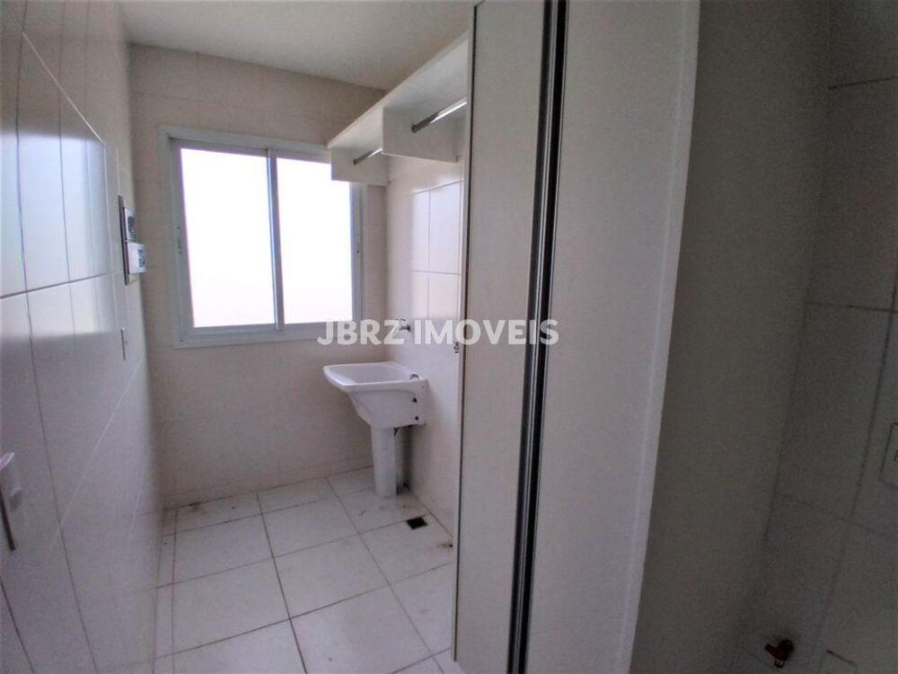 Apartamento para alugar com 2 quartos, 70m² - Foto 8