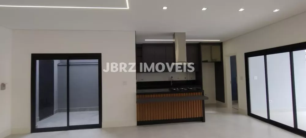 Casa à venda com 3 quartos, 198m² - Foto 6