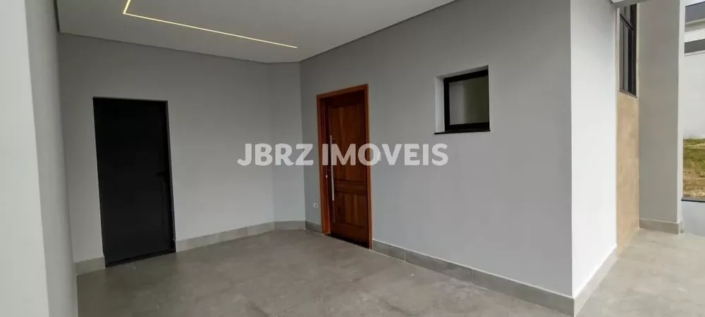 Casa à venda com 3 quartos, 198m² - Foto 2