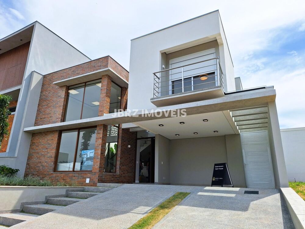Casa de Condomínio à venda com 4 quartos, 257m² - Foto 1