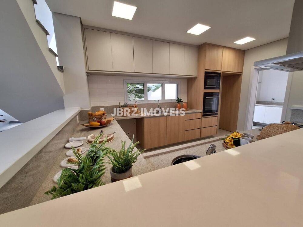 Casa de Condomínio à venda com 4 quartos, 257m² - Foto 5