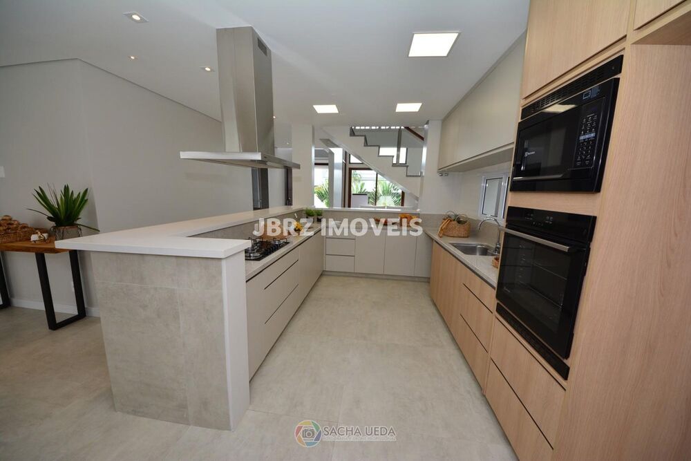 Casa de Condomínio à venda com 4 quartos, 257m² - Foto 8