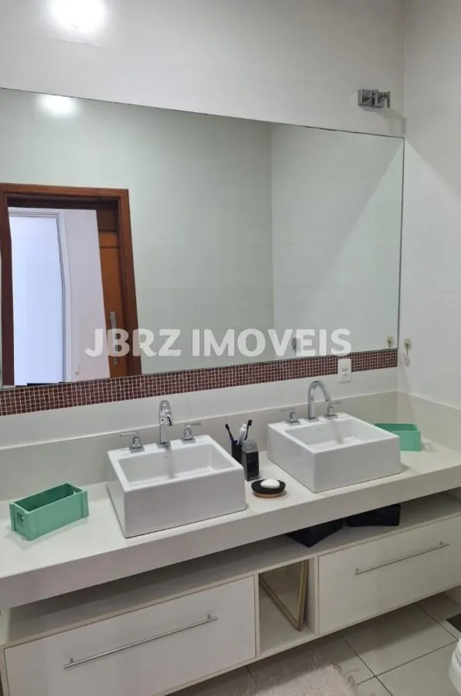 Casa, 3 quartos, 215 m² - Foto 9