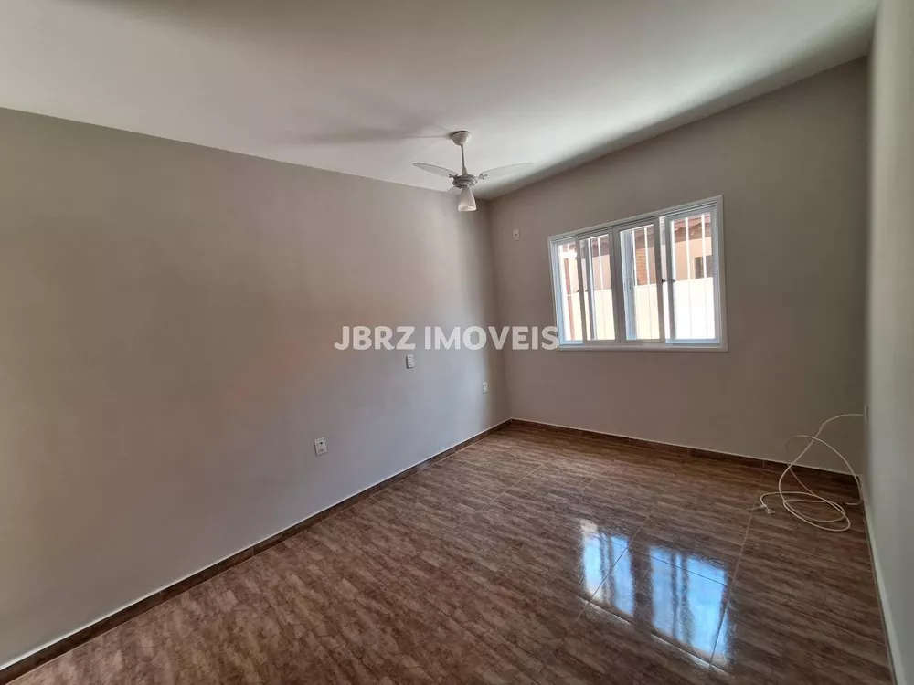 Casa à venda com 3 quartos, 150m² - Foto 9