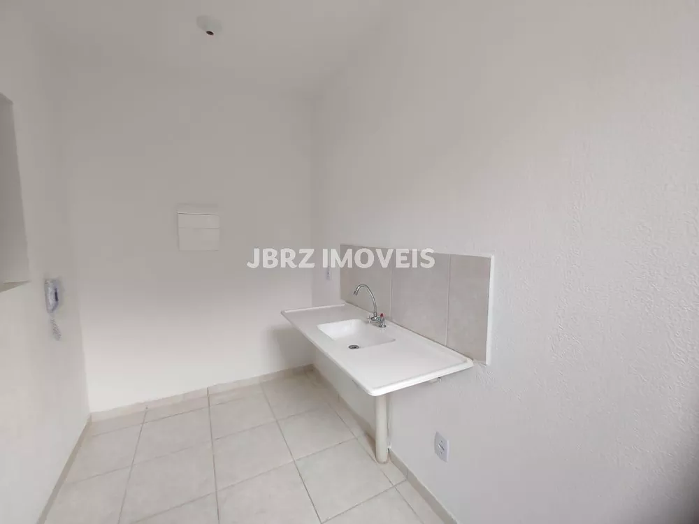 Apartamento à venda com 2 quartos, 43m² - Foto 4