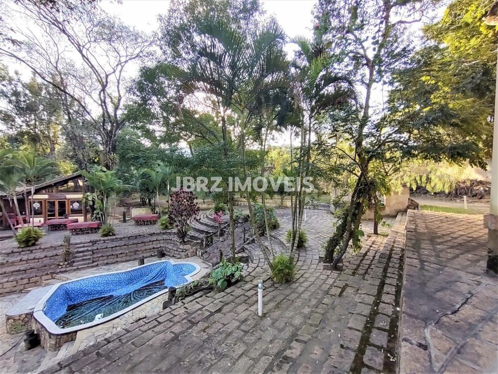 Chácara à venda com 5 quartos, 800m² - Foto 12