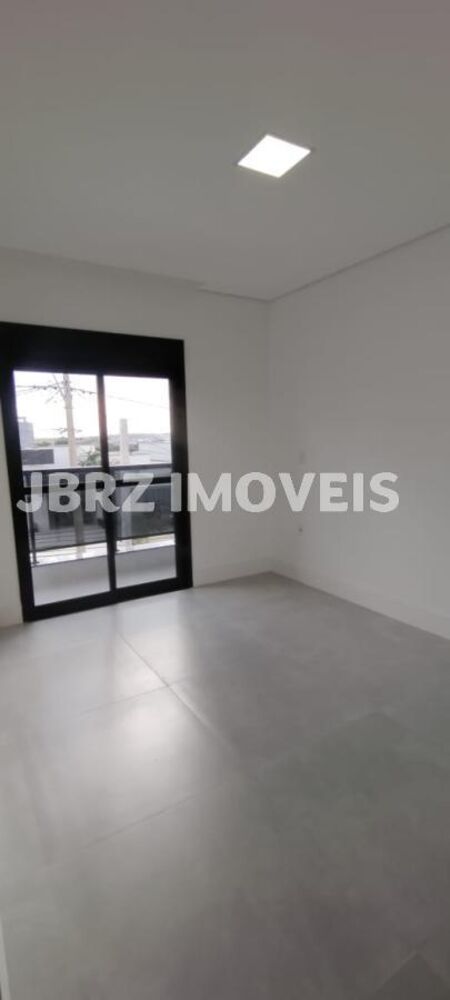 Casa para alugar com 3 quartos, 198m² - Foto 3