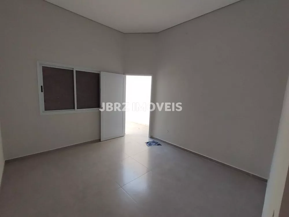 Casa à venda com 3 quartos, 124m² - Foto 4