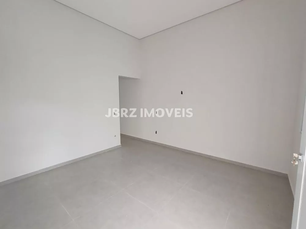 Casa à venda com 3 quartos, 124m² - Foto 3