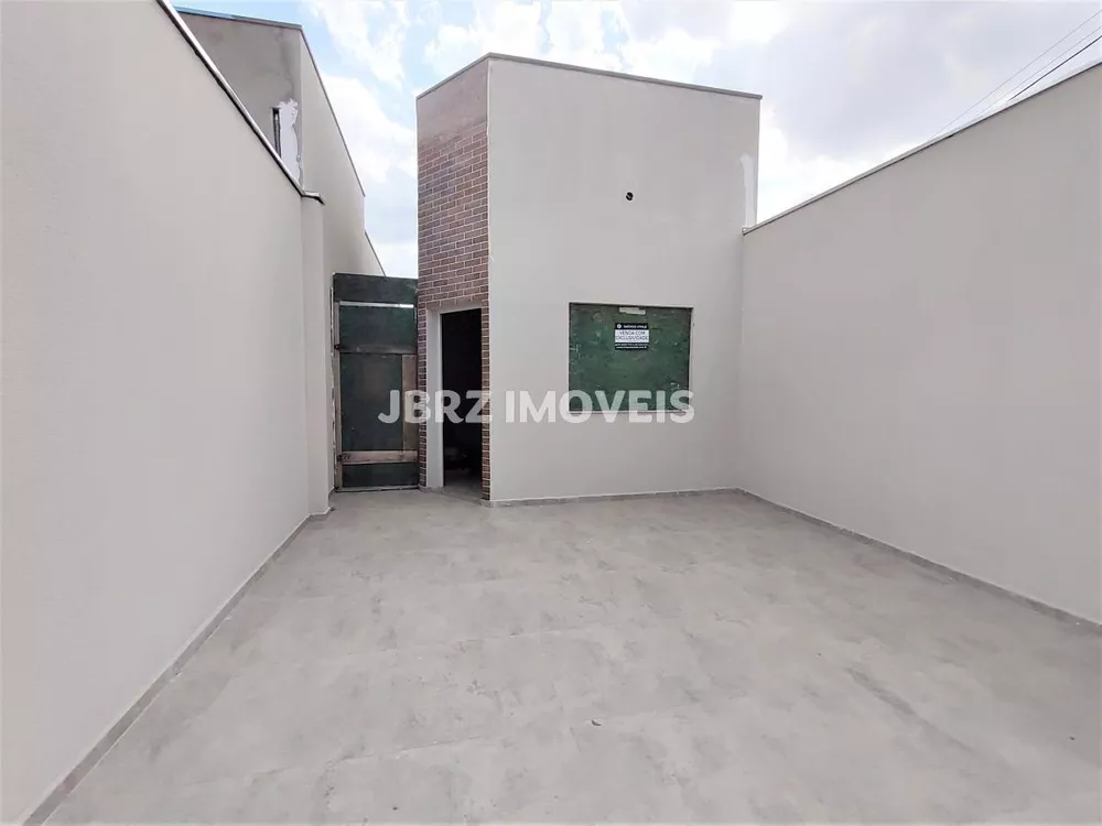 Casa à venda com 3 quartos, 124m² - Foto 2