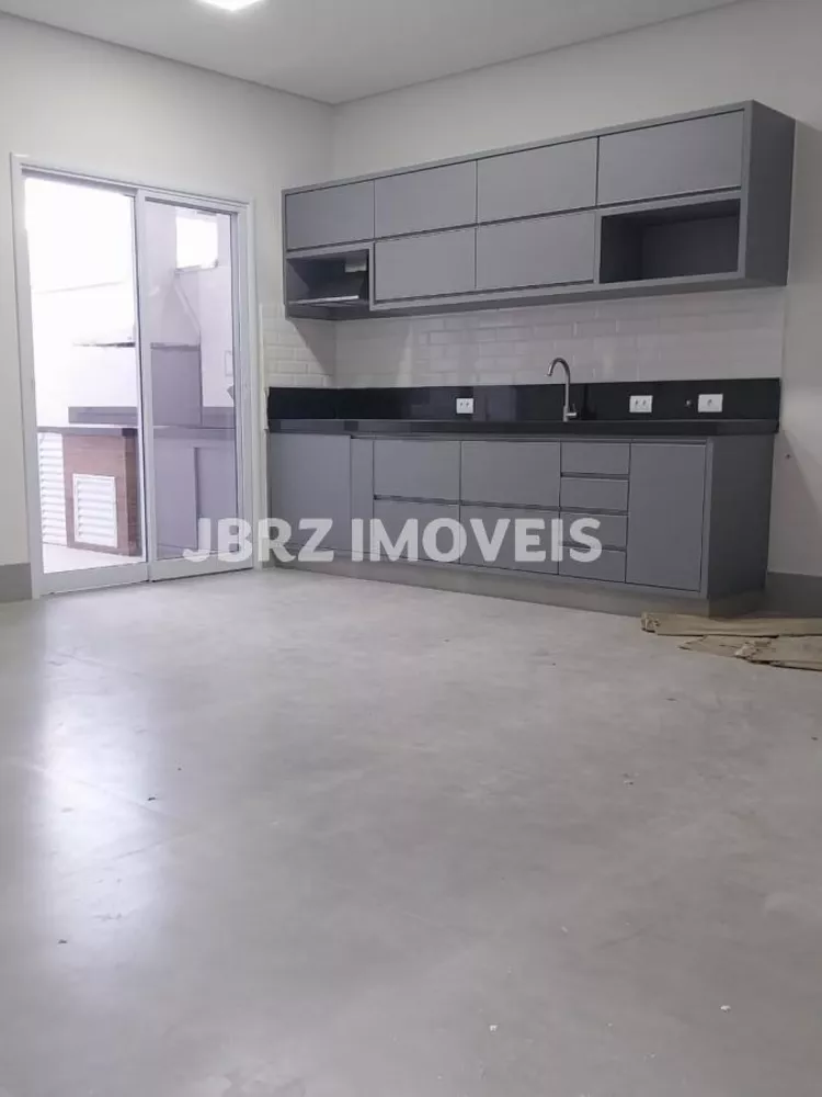 Casa à venda com 3 quartos, 105m² - Foto 3