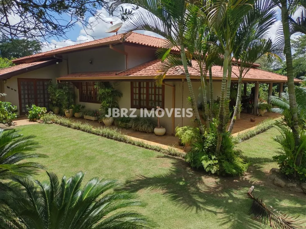 Fazenda à venda com 3 quartos, 270m² - Foto 1