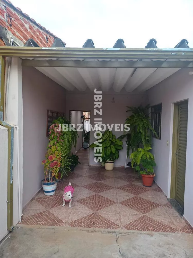 Casa à venda com 2 quartos, 126m² - Foto 2