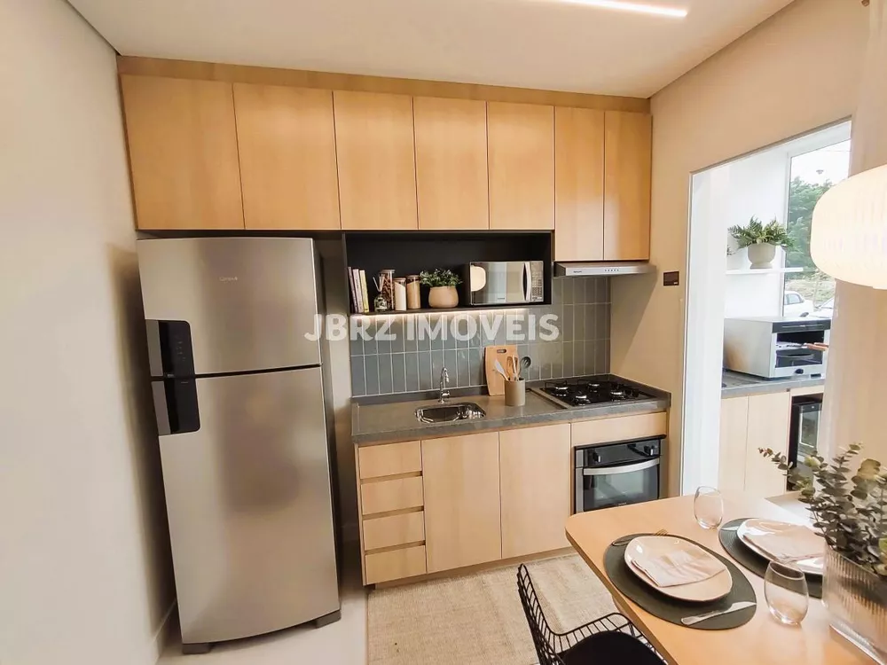 Apartamento à venda com 2 quartos, 47m² - Foto 2