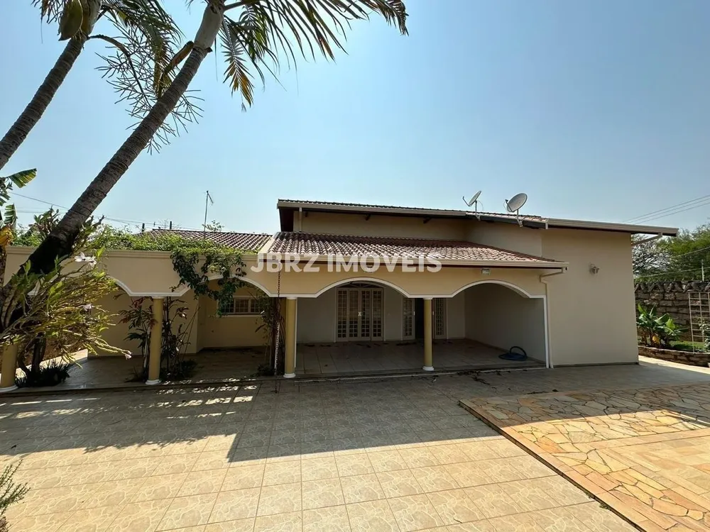 Chácara, 3 quartos, 1022 m² - Foto 2
