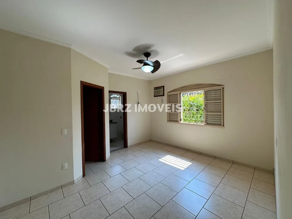 Chácara, 3 quartos, 1022 m² - Foto 13