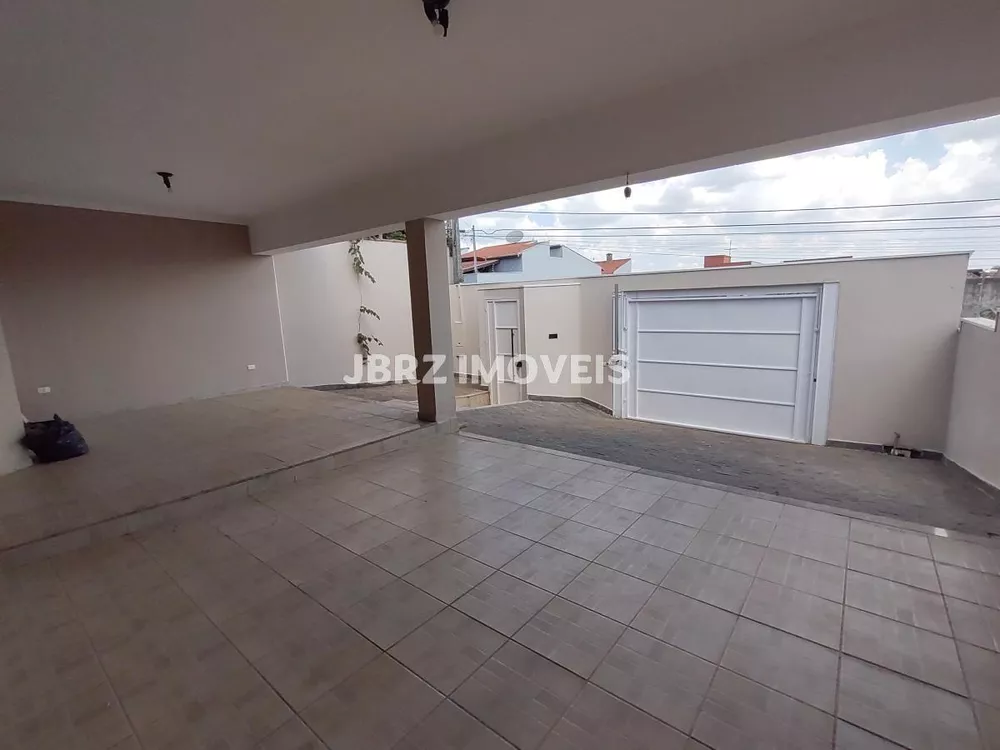 Casa à venda com 2 quartos, 136m² - Foto 3