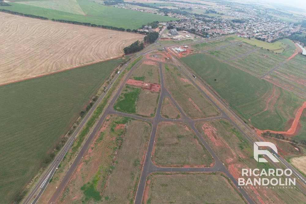 Loteamento e Condomínio, 1000 m² - Foto 1