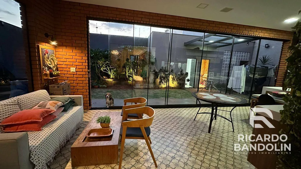 Casa, 3 quartos, 271 m² - Foto 3