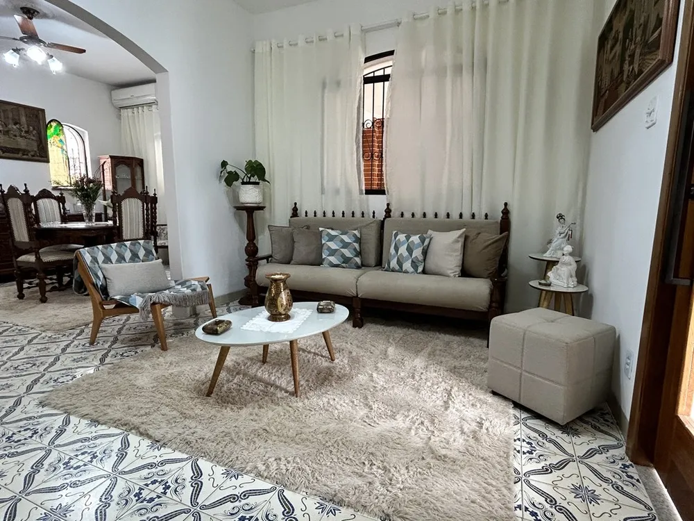 Casa, 3 quartos, 218 m² - Foto 2