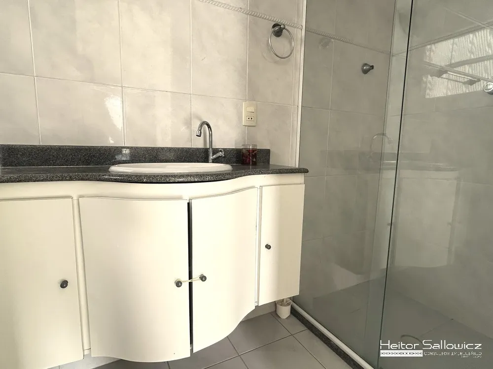 Apartamento, 3 quartos, 174 m² - Foto 2