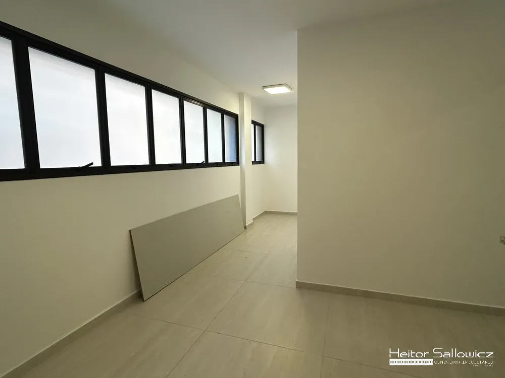Apartamento, 3 quartos, 220 m² - Foto 1