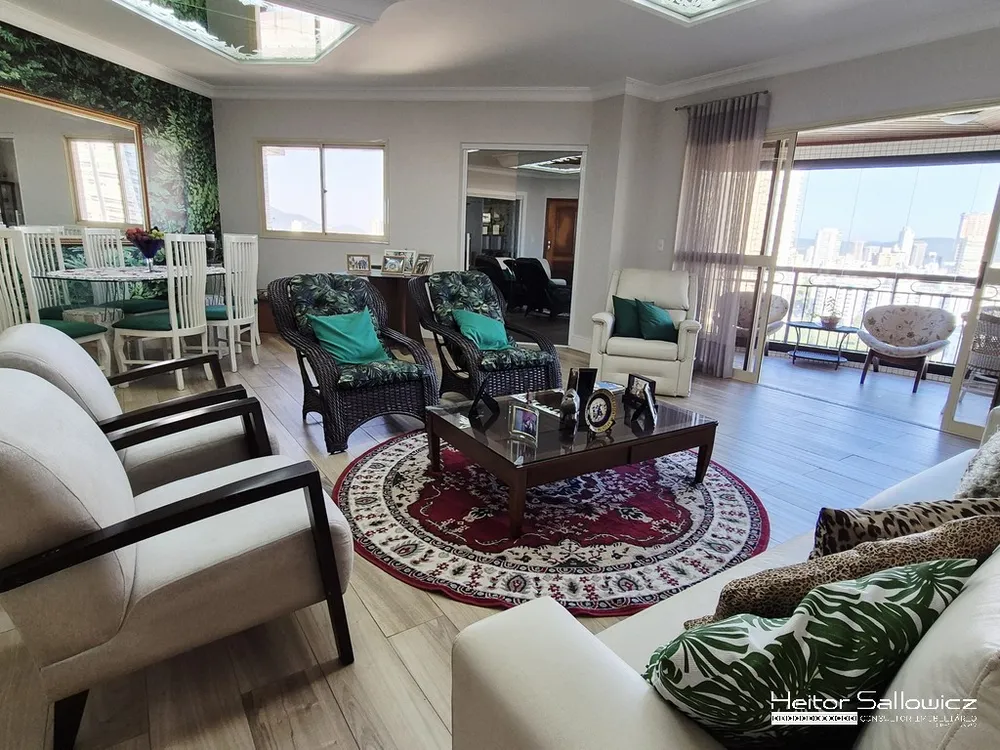 Apartamento, 3 quartos, 189 m² - Foto 2