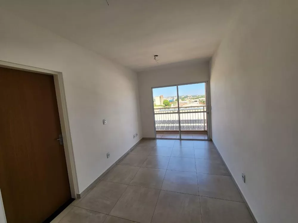 Apartamento à venda com 2 quartos, 60m² - Foto 1