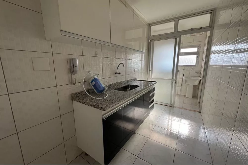 Apartamento à venda com 2 quartos, 65m² - Foto 1