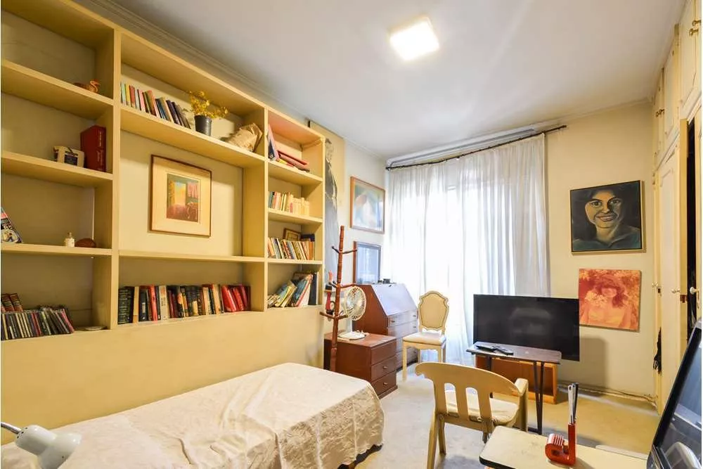 Apartamento à venda com 3 quartos, 239m² - Foto 4