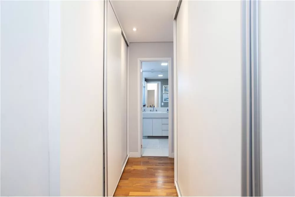 Apartamento à venda com 4 quartos, 153m² - Foto 3