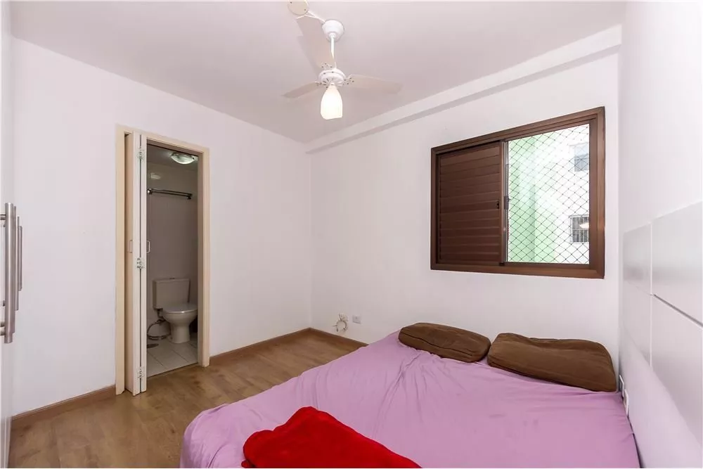 Apartamento à venda com 2 quartos, 65m² - Foto 4