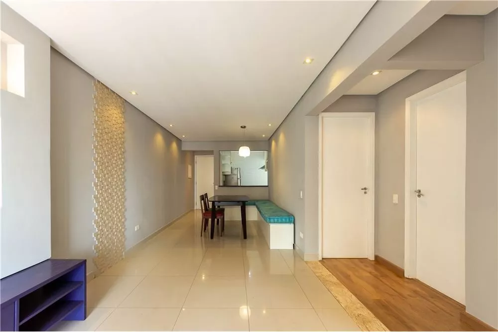 Apartamento à venda com 2 quartos, 65m² - Foto 2