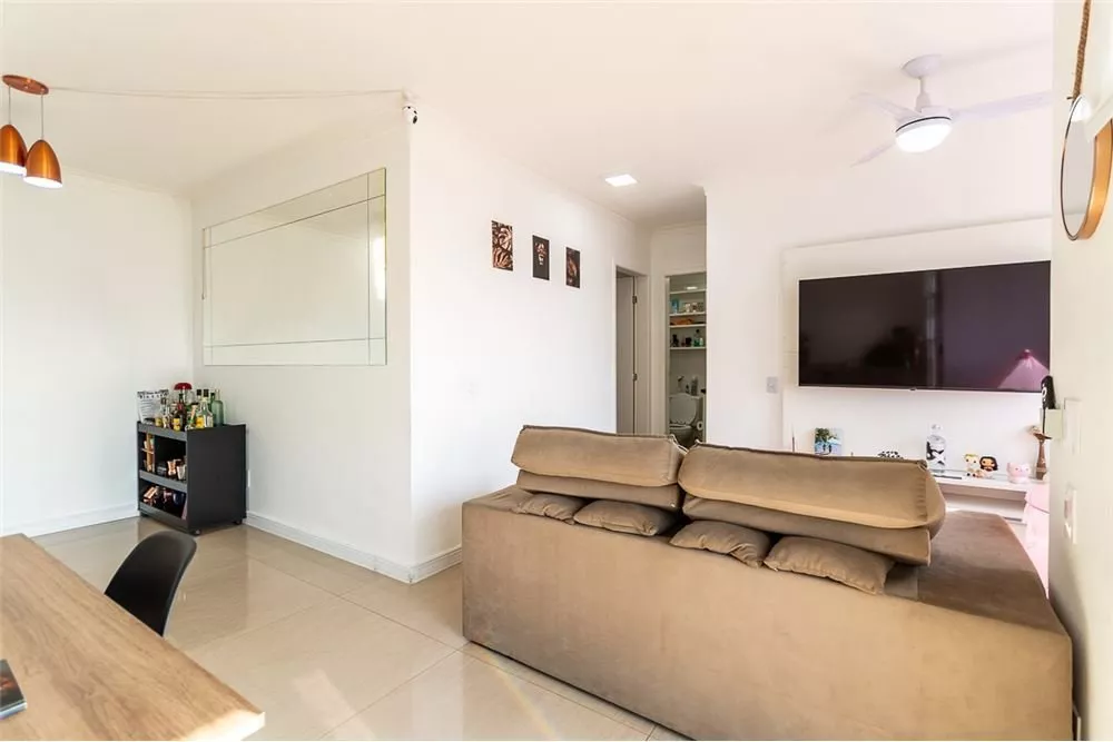 Apartamento à venda com 3 quartos, 63m² - Foto 3