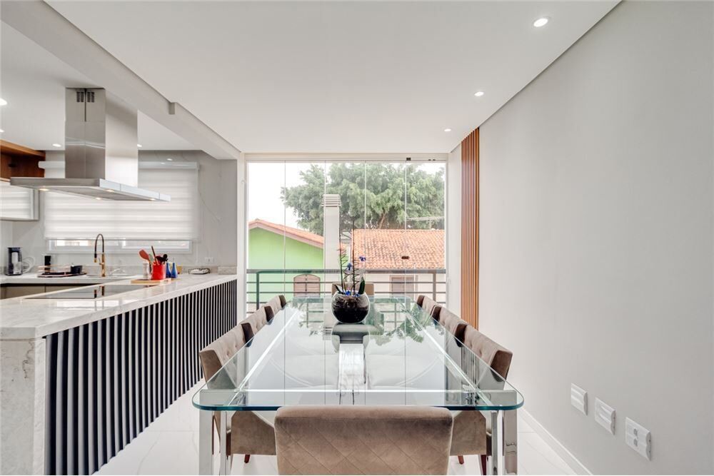 Casa à venda com 3 quartos, 206m² - Foto 3
