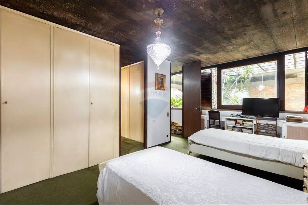 Casa, 5 quartos, 744 m² - Foto 4