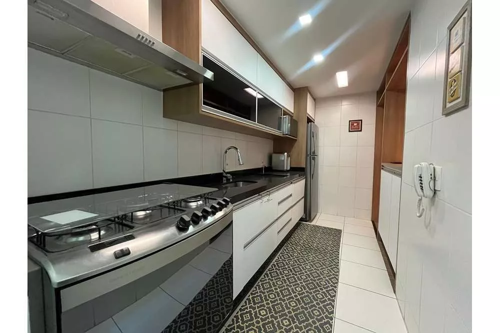 Apartamento à venda com 3 quartos, 84m² - Foto 4