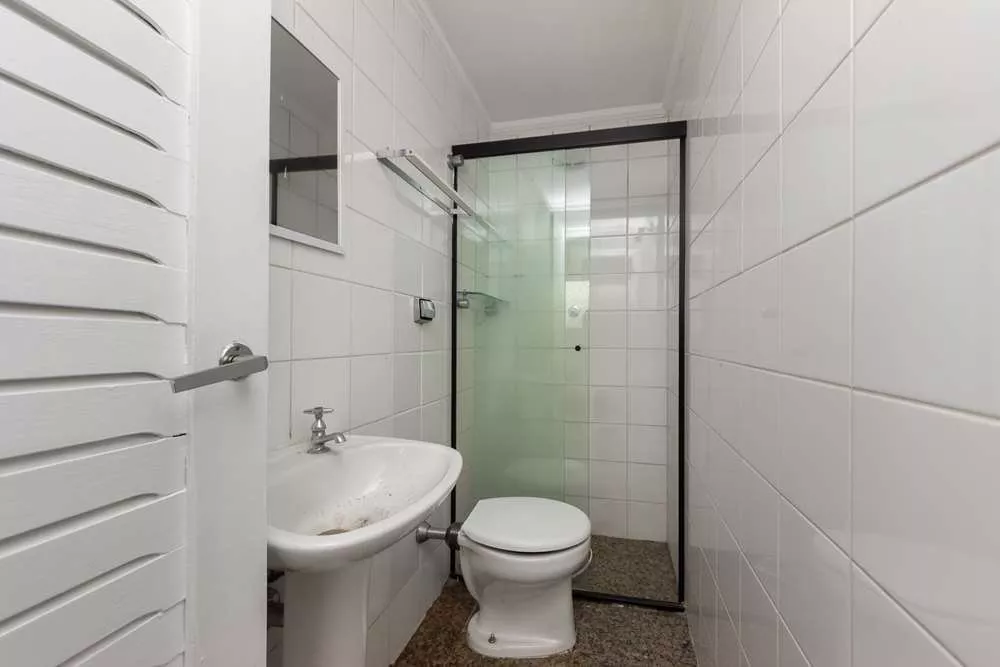 Apartamento à venda com 3 quartos, 165m² - Foto 2