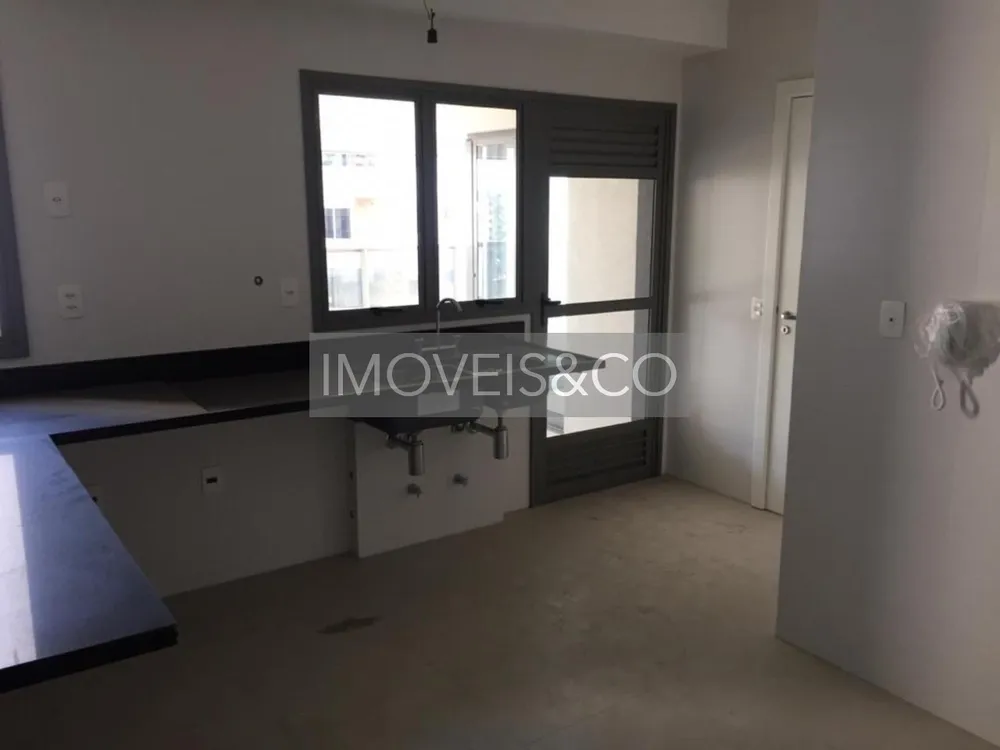 Apartamento, 3 quartos, 192 m² - Foto 1