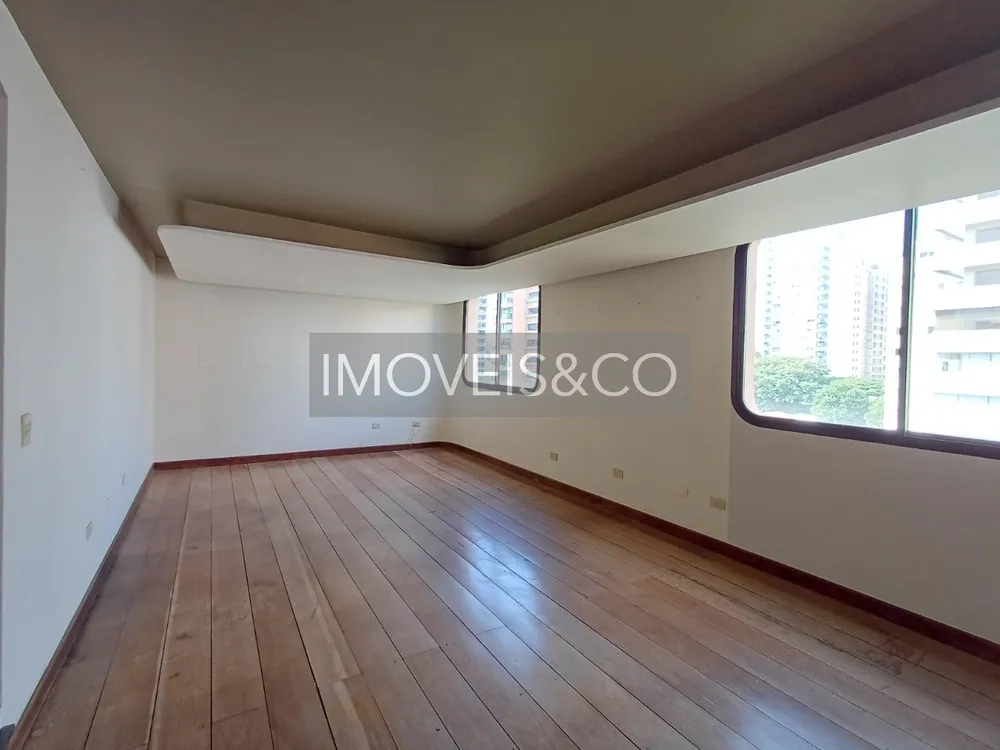 Apartamento, 3 quartos, 210 m² - Foto 1