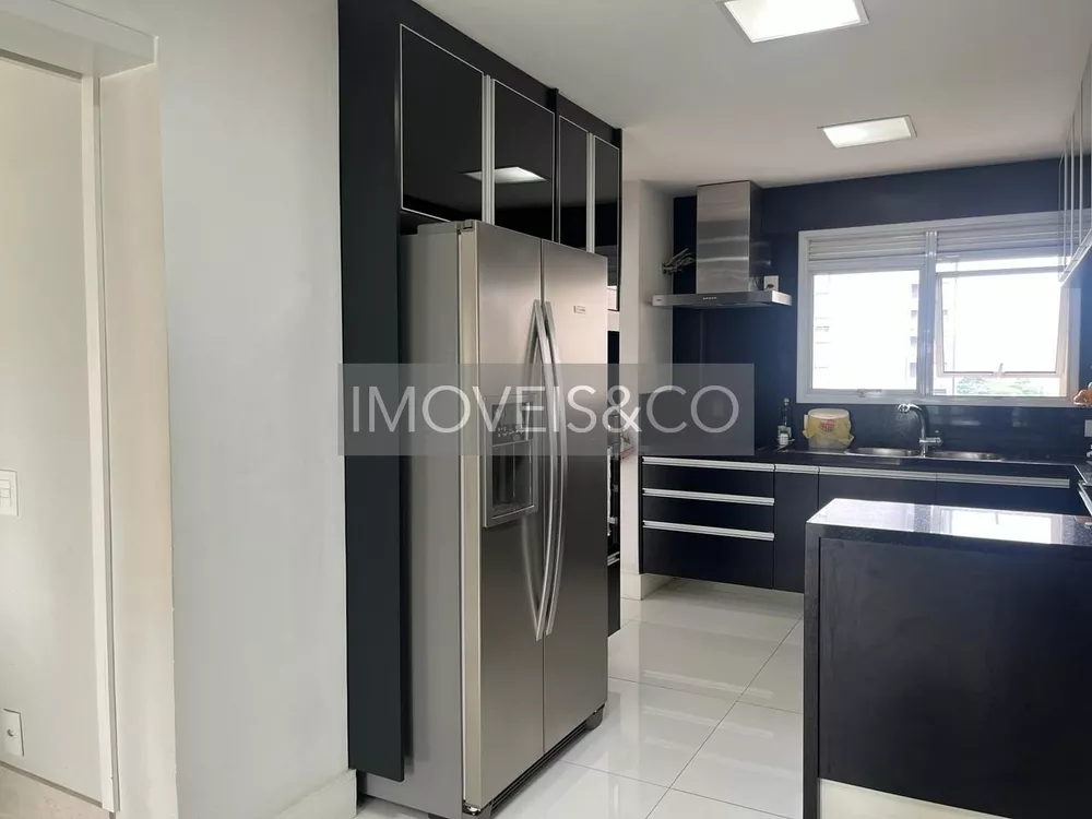 Apartamento à venda e aluguel com 3 quartos, 210m² - Foto 16