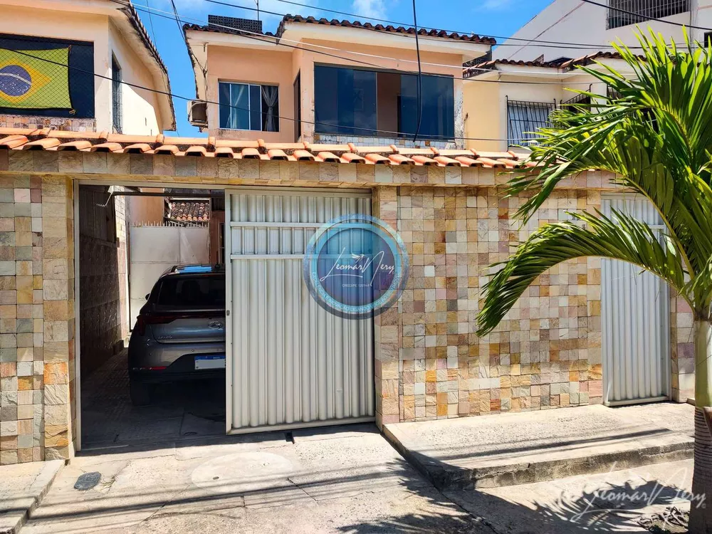 Casa à venda com 3 quartos, 87m² - Foto 1